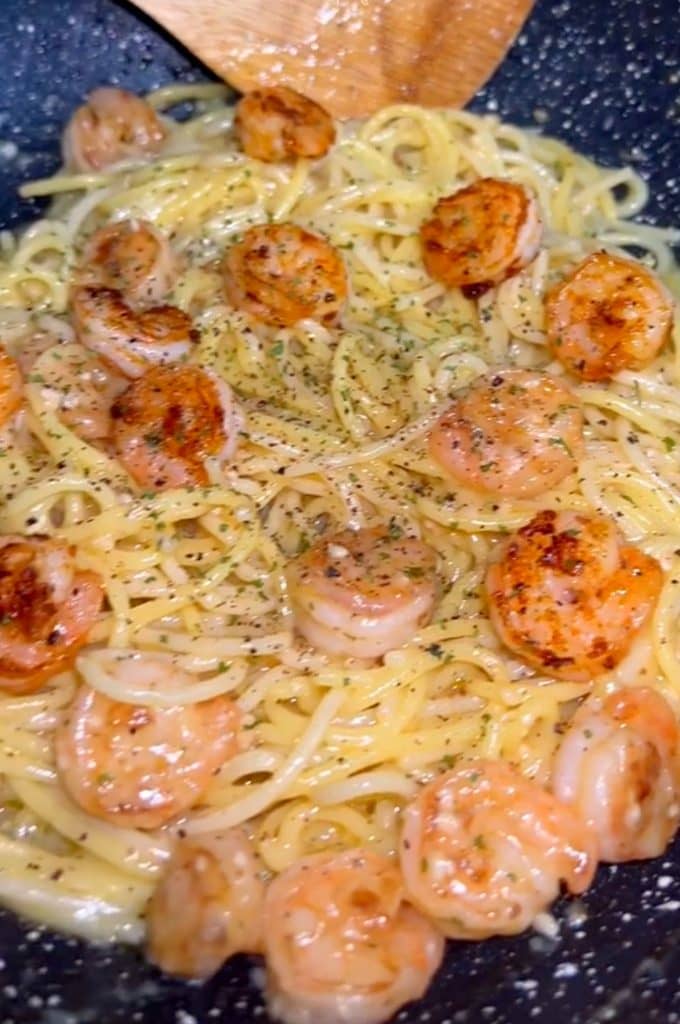 Garlic Shrimp Pasta