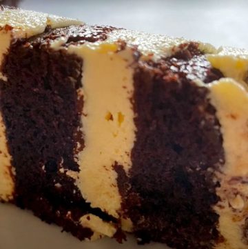 Hershey's Chocolate Cake With Cream Cheese Filling