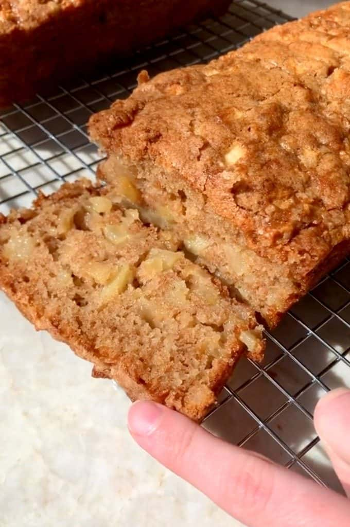 Apple Cinnamon Bread