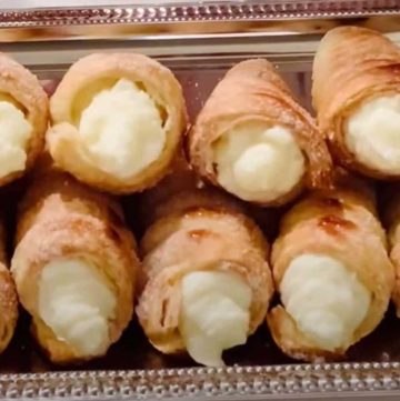 Italian Cream Stuffed Cannoncini